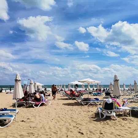 Appartamento Lovely Amadeus Lux