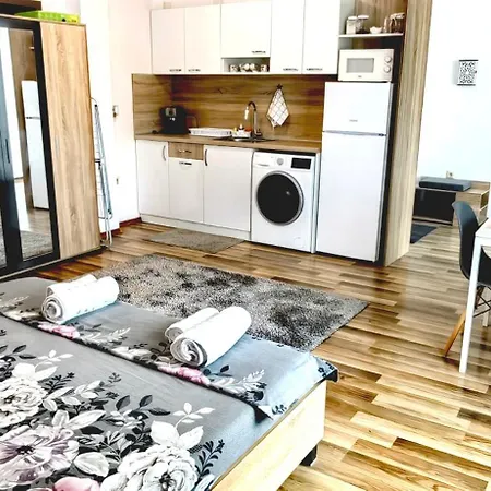 Appartement Lovely Amadeus Lux Slantchev Briag